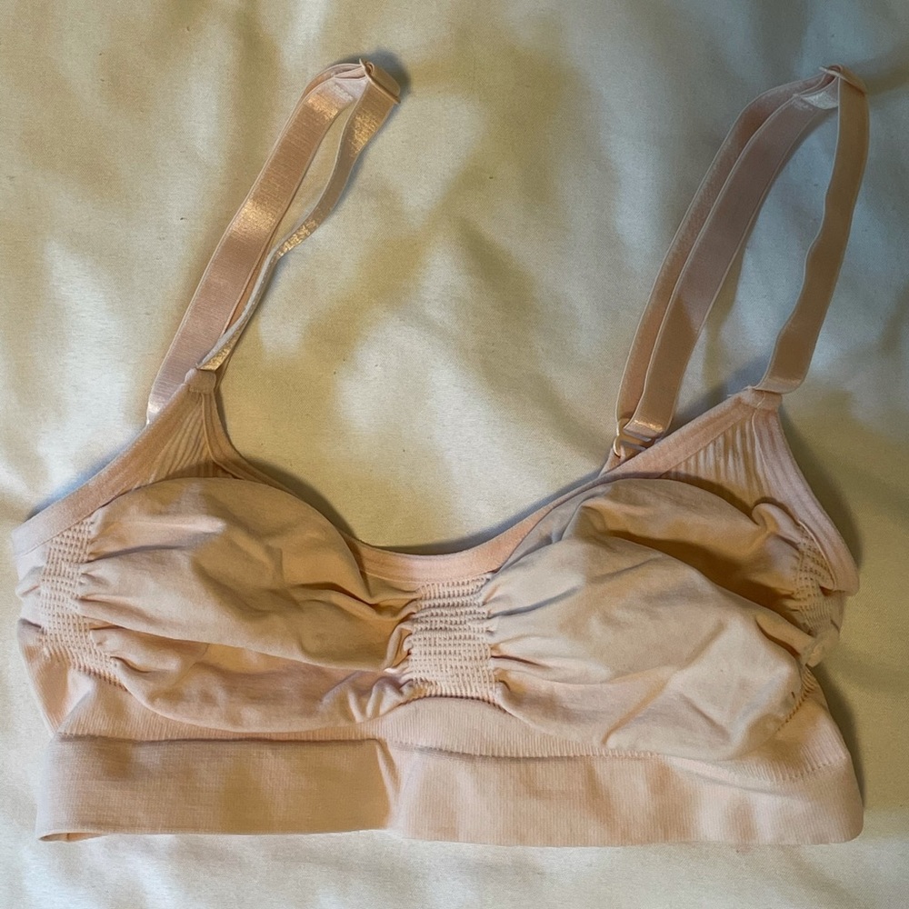 Blush pink Skims Sculpting Bra